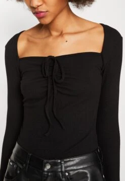 Wal G Donna Square Neck - Long Sleeved Top -Wal G 015c306c91ae4fba8f74b6e727a234db