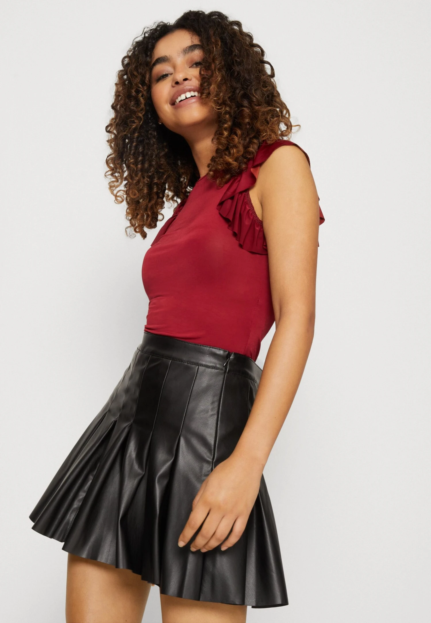 Wal G Ben Ruffle Bodysuit - Print T-Shirt - Burgundy 4 Wal G Ben Ruffle Bodysuit - Print T-Shirt - Burgundy - Image 4