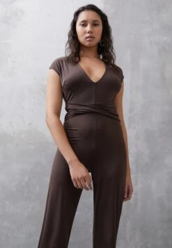 Wal G Party Hala V Neck - Jumpsuit - Chocolate Brown -Wal G 27bc50efbb894d3fb24ac66ed42e3328