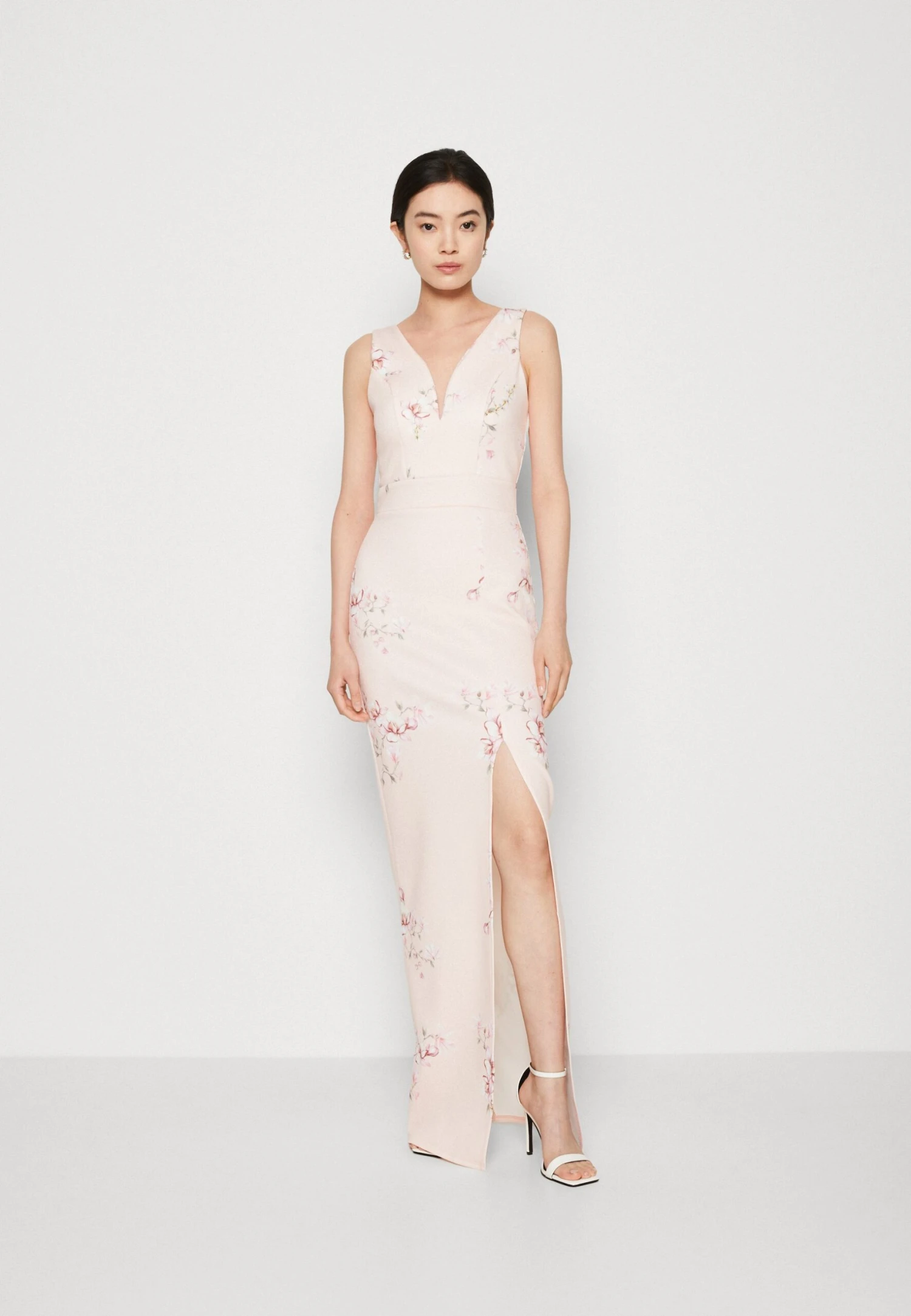 Wal G Wedding Dolly V Neck Print Maxi - Jersey Dress - Apricot/Multi-Coloured 1 Wal G Wedding Dolly V Neck Print Maxi - Jersey Dress - Apricot/Multi-Coloured