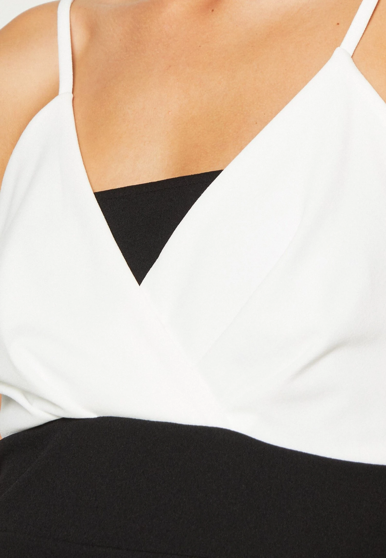 Wal G Lulu Contrast Midi - Jersey Dress - Black/White 6 Wal G Lulu Contrast Midi - Jersey Dress - Black/White - Image 6