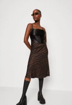 Wal G Christian Corset Crop - Top - Black -Wal G 3ef71208453e421db4b178d487b10ba7