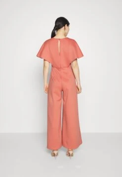Wedding Petite Betty Wrap Jumpsuit - Jumpsuit - Rosa 9 Wedding Petite Betty Wrap Jumpsuit - Jumpsuit - Rosa -Wal G 42dd88d13bf64ef3a03534378cc7009f