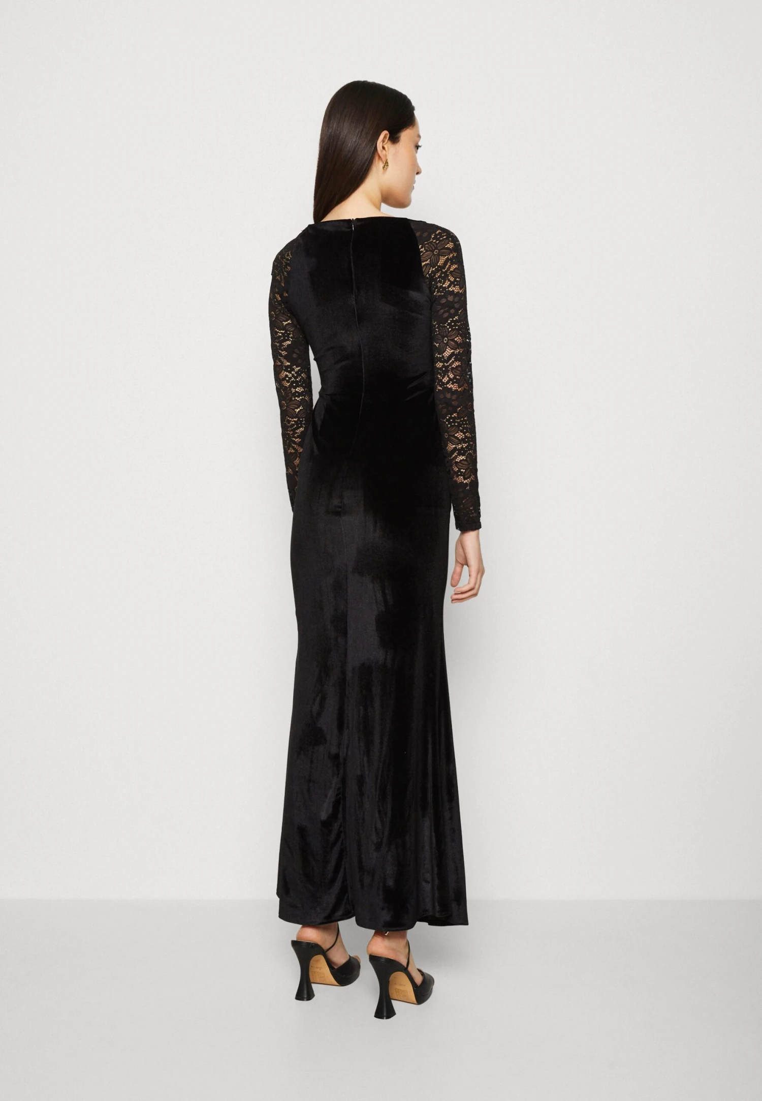 Wal G Dussa Maxi - Occasion Wear 3 Wal G Dussa Maxi - Occasion Wear - Image 3