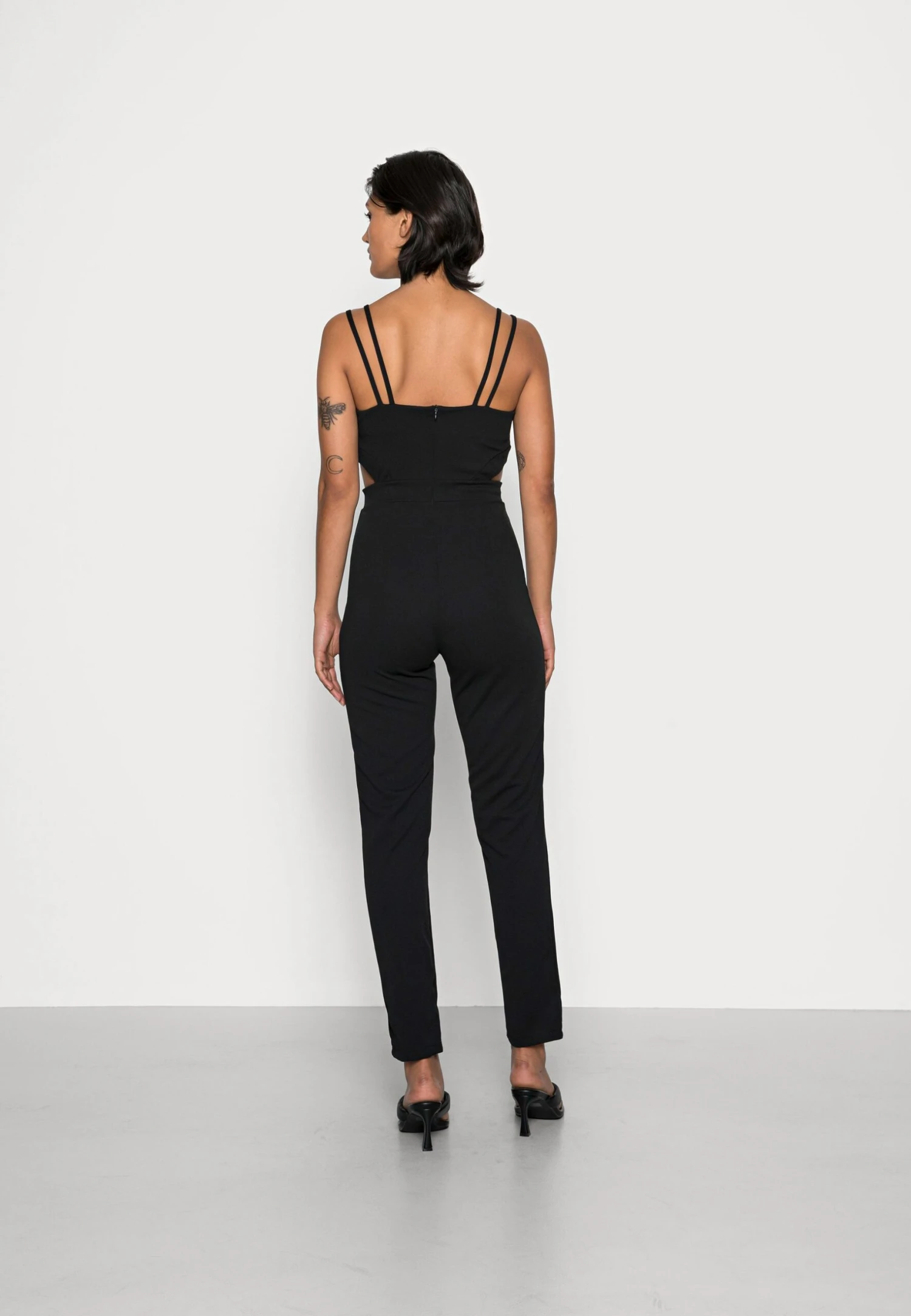 Wal G Nikita Cut Out - Jumpsuit - Black 3 Wal G Nikita Cut Out - Jumpsuit - Black - Image 3