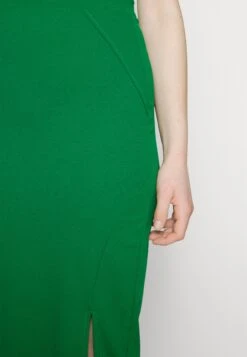 Wal G Lajo Midi Skirt - Pencil Skirt - Leaf Green -Wal G 5c87cc3c1a3b48f19bc3805180c55c44