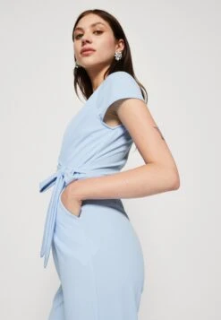 Wal G Archy Bow - Jumpsuit 9 Wal G Archy Bow - Jumpsuit -Wal G 8a1e5440c64549b08e77be57103b58f4