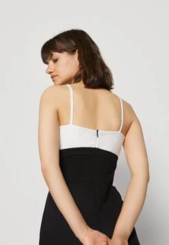 Wal G Janya Contrast - Jumpsuit -Wal G 8bd450b6d788458f9d345ddfd20e03c8