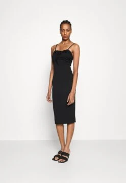 Front Page -Wal G 94f28818cf9e45cdb40e6f6b3e35fd03