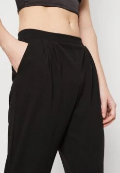 Wal G Alla Trouser - Trousers 11 Wal G Alla Trouser - Trousers -Wal G a0785221afcc407dab2def5e5042f569