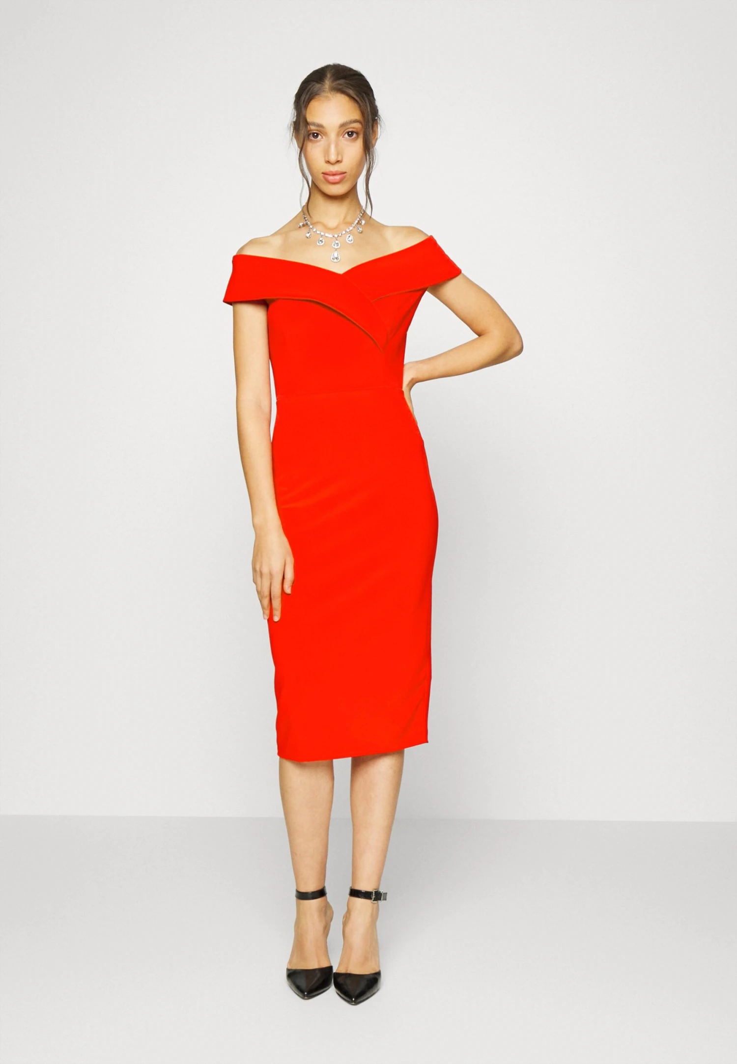 Wal G Zara Midi Dress - Cocktail Dress / Party Dress 1 Wal G Zara Midi Dress - Cocktail Dress / Party Dress