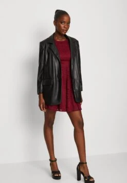 Wal G Leona Skater Dress - Cocktail Dress / Party Dress -Wal G baf485ade9e54c83bd8a88f962a02876