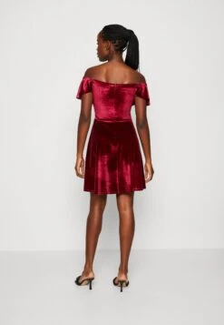 Wal G Stacey Skater - Cocktail Dress / Party Dress - Wine -Wal G c3a9b0d5d3e44690a630bd15a62f87c9