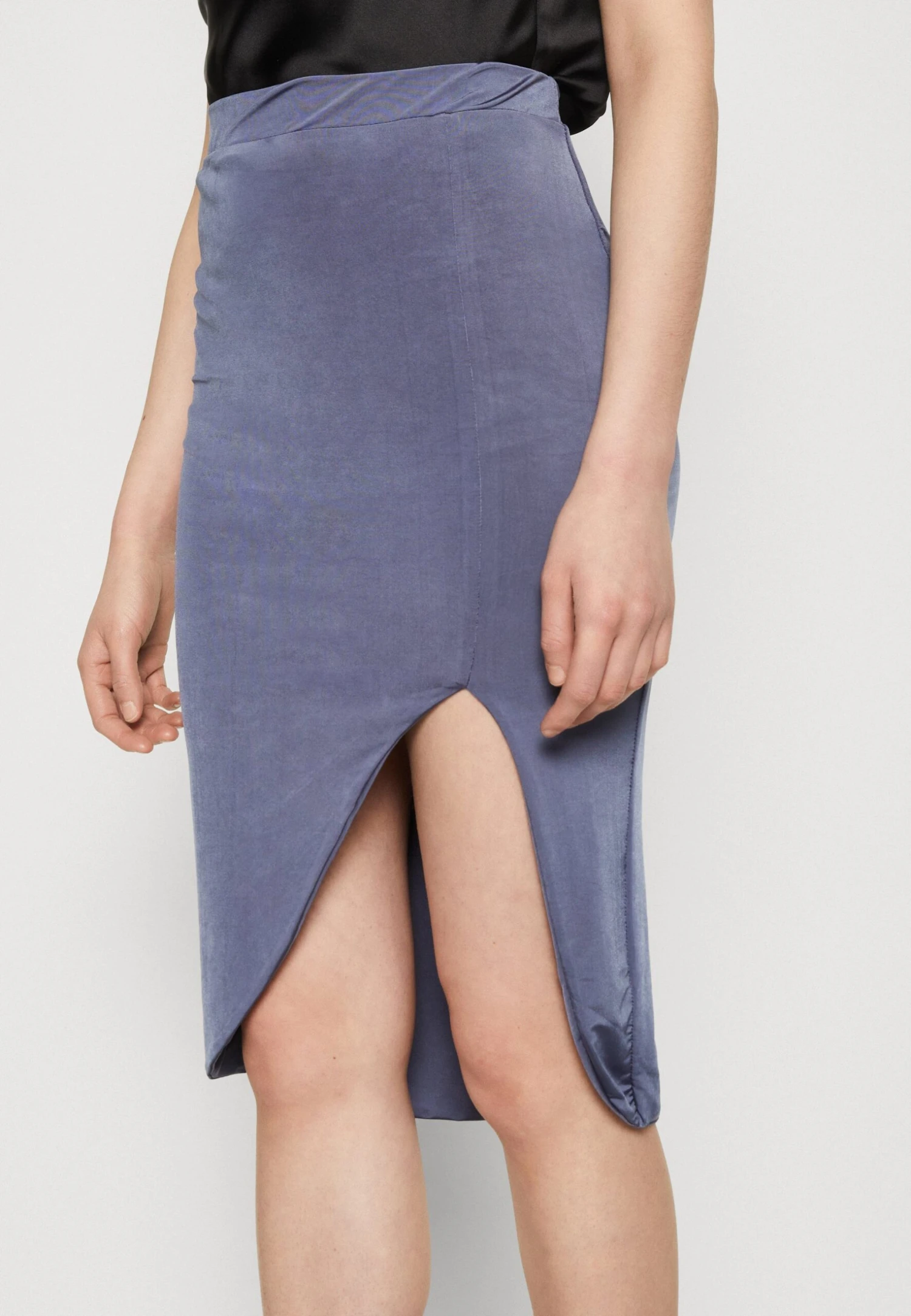 Wal G Party Ty Midi Skirt - Pencil Skirt 6 Wal G Party Ty Midi Skirt - Pencil Skirt - Image 6