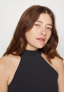 Violet Halter - Jumpsuit -Wal G cb7719c9b9944ca2aa3072e7cf9e8152