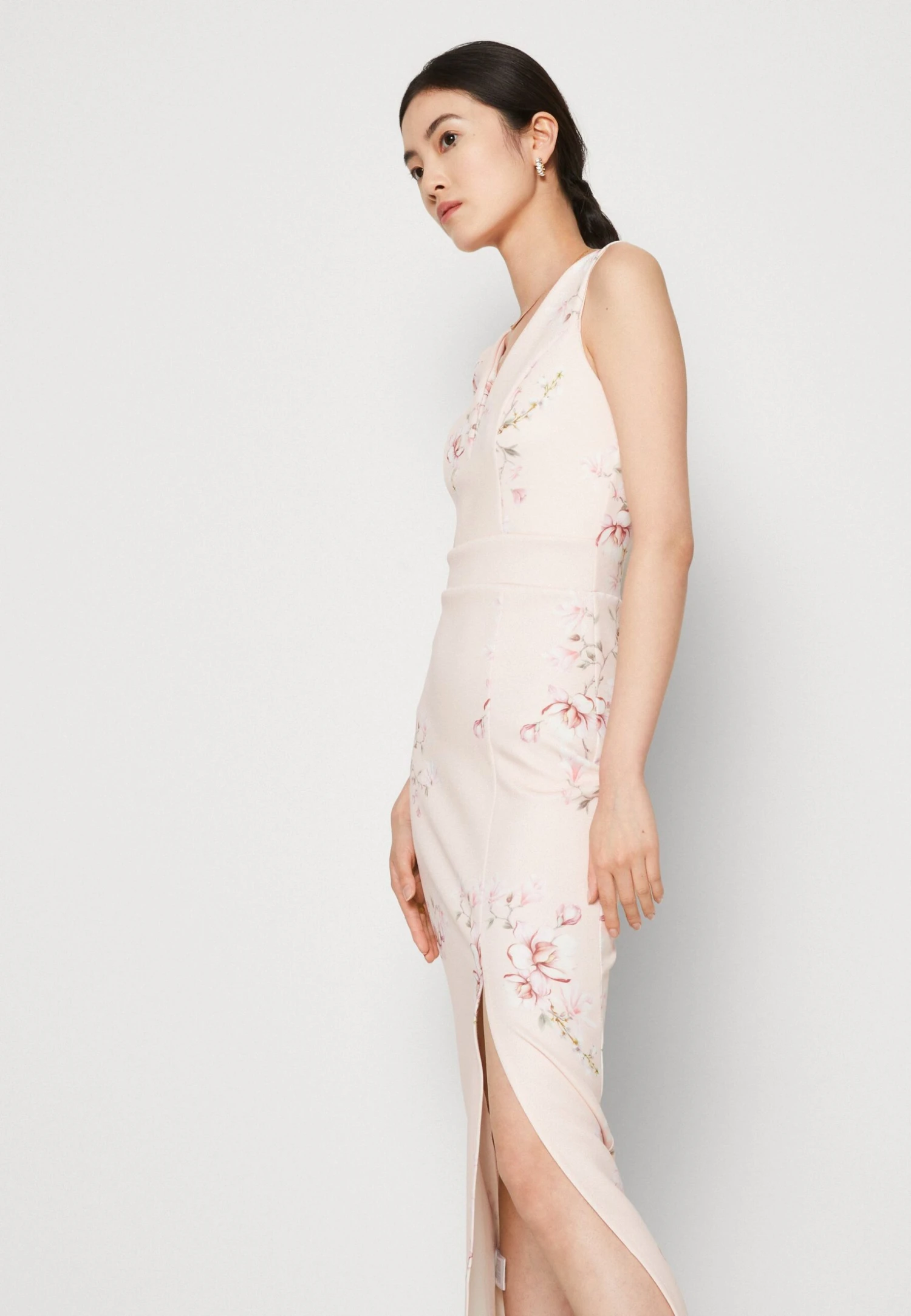 Wal G Wedding Dolly V Neck Print Maxi - Jersey Dress - Apricot/Multi-Coloured 4 Wal G Wedding Dolly V Neck Print Maxi - Jersey Dress - Apricot/Multi-Coloured - Image 4