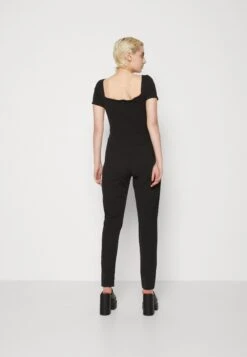 Wal G Sarb Cut Out - Jumpsuit 8 Wal G Sarb Cut Out - Jumpsuit -Wal G edc8ca34713f471cb7f1f168f1f512c9